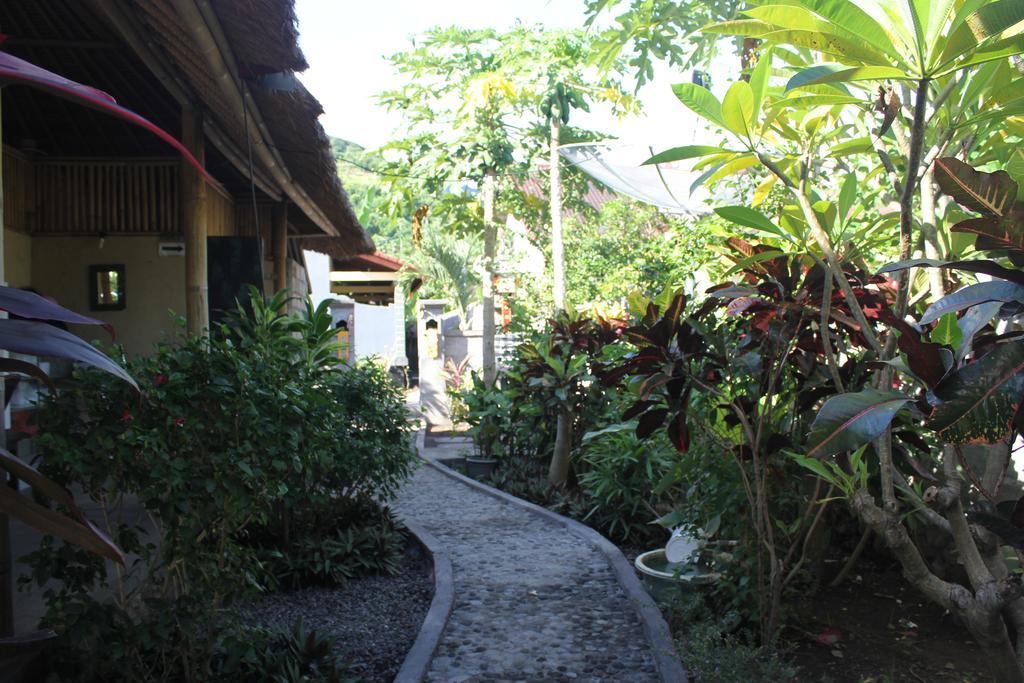 Santa Fe Homestay & Warong Amed Kültér fotó
