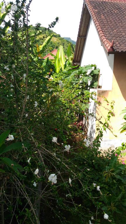 Santa Fe Homestay & Warong Amed Kültér fotó