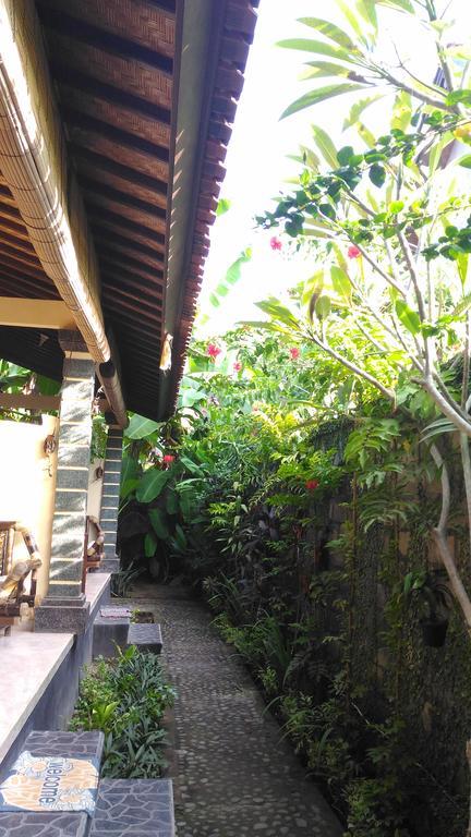 Santa Fe Homestay & Warong Amed Kültér fotó