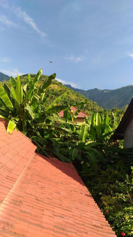 Santa Fe Homestay & Warong Amed Kültér fotó